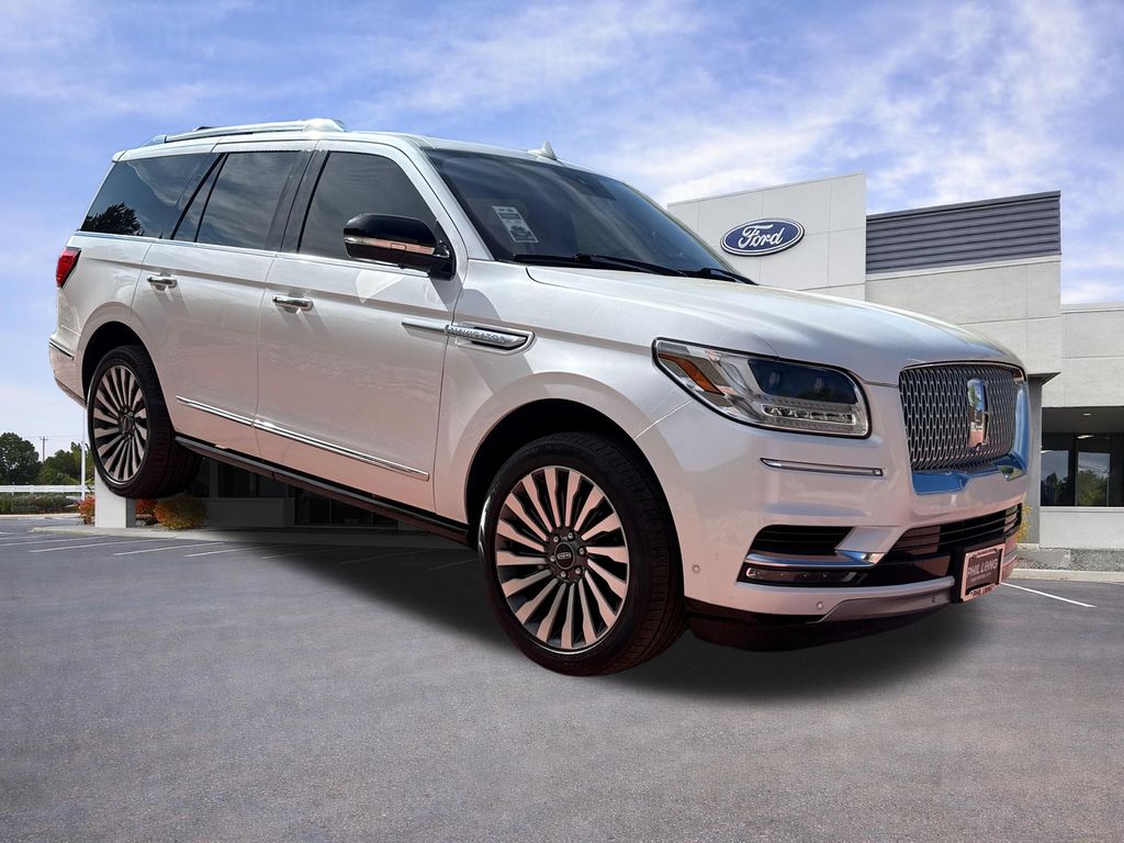 2019 Lincoln Navigator Reserve 4WD's photo