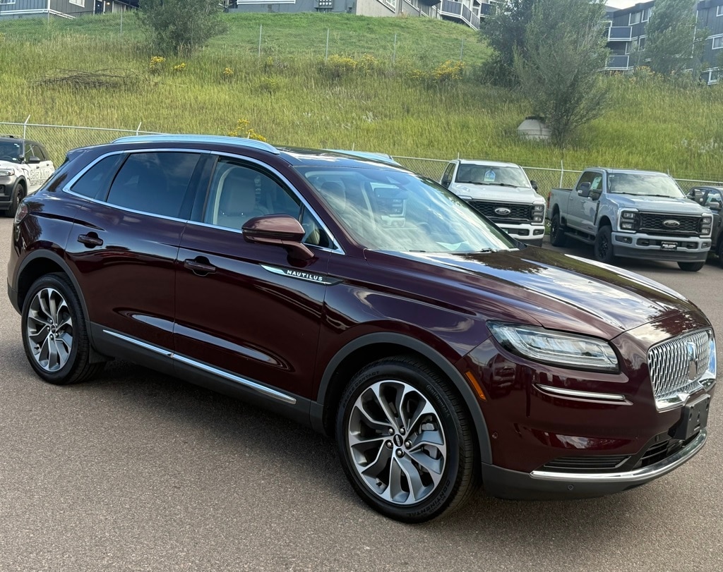 2022 Lincoln Nautilus Reserve's photo