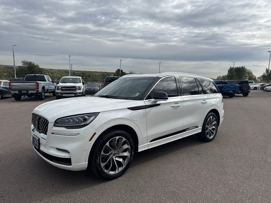 2023 Lincoln Aviator Grand Touring photo 2
