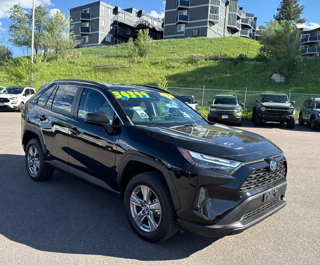 2023 Toyota RAV4 Hybrid LE photo 3
