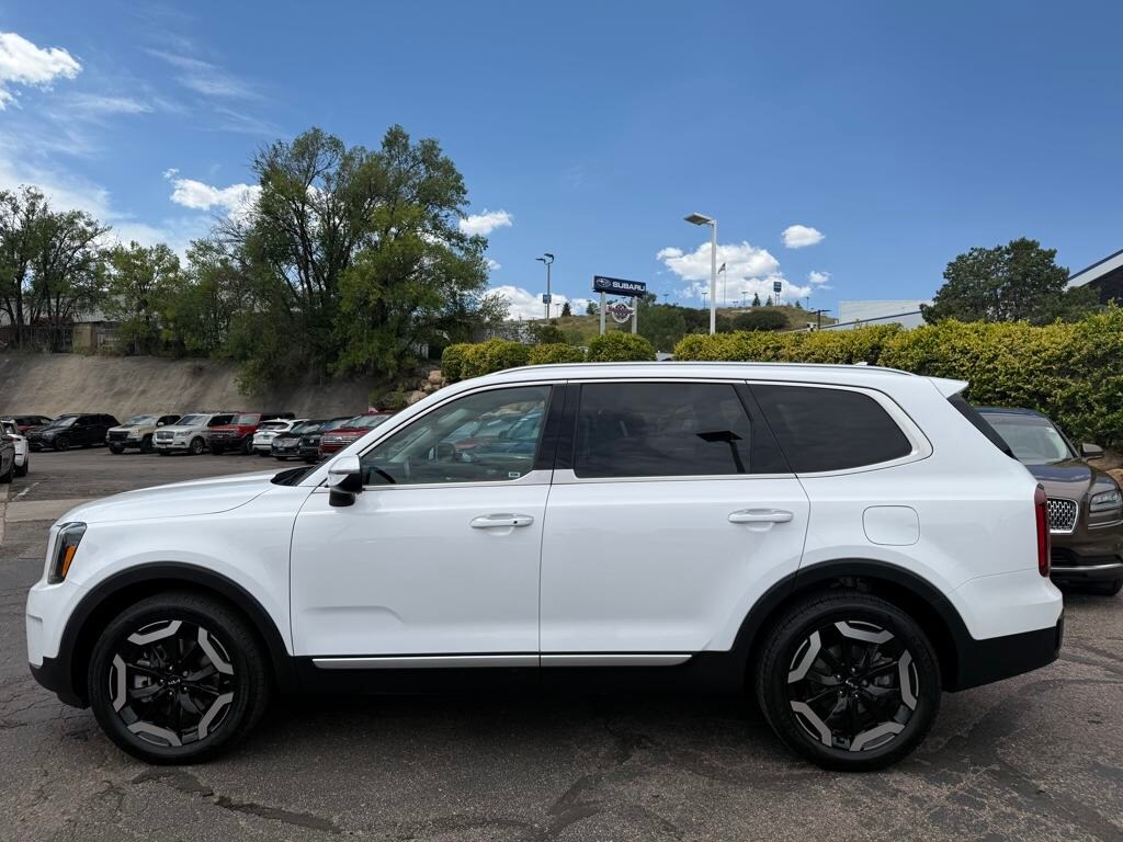 2023 Kia Telluride S photo 4