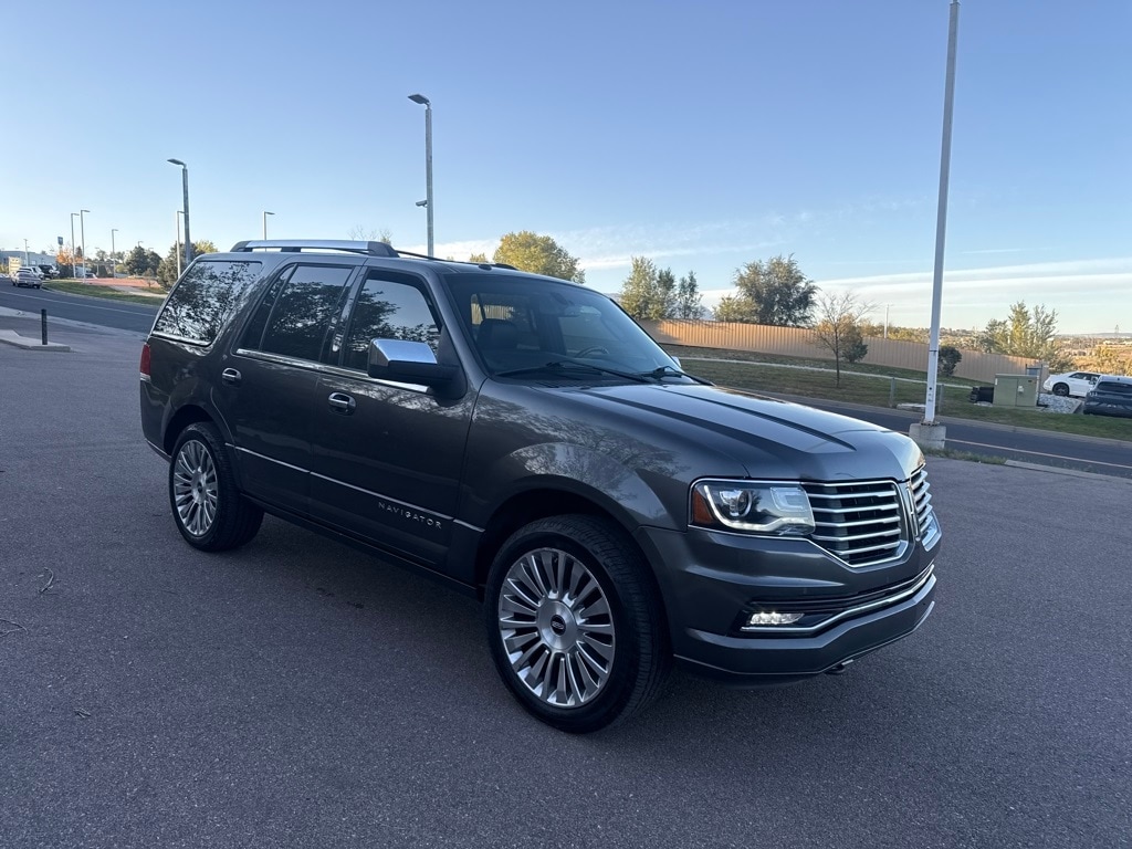 2017 Lincoln Navigator Select