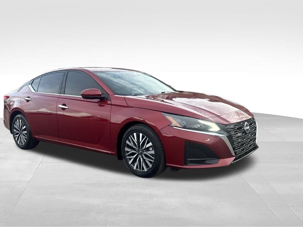 2023 Nissan Altima SV