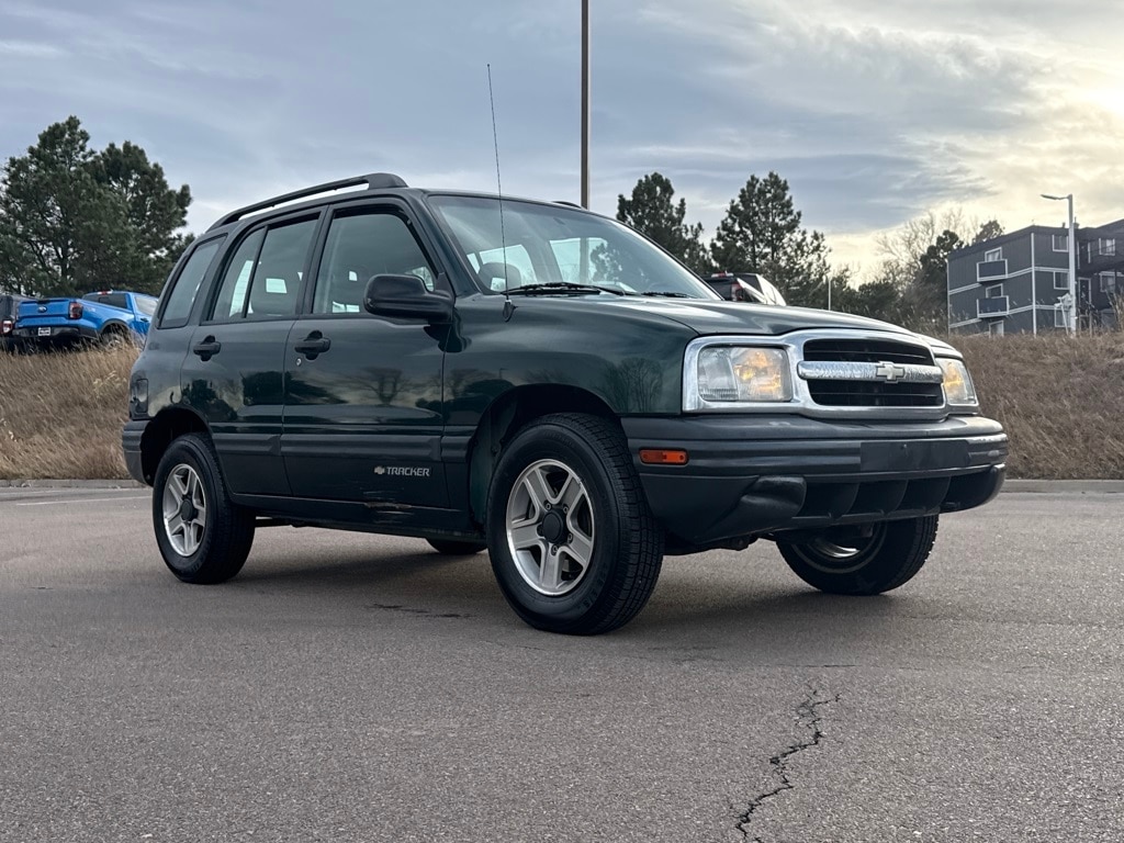 2004 Chevrolet Tracker Base