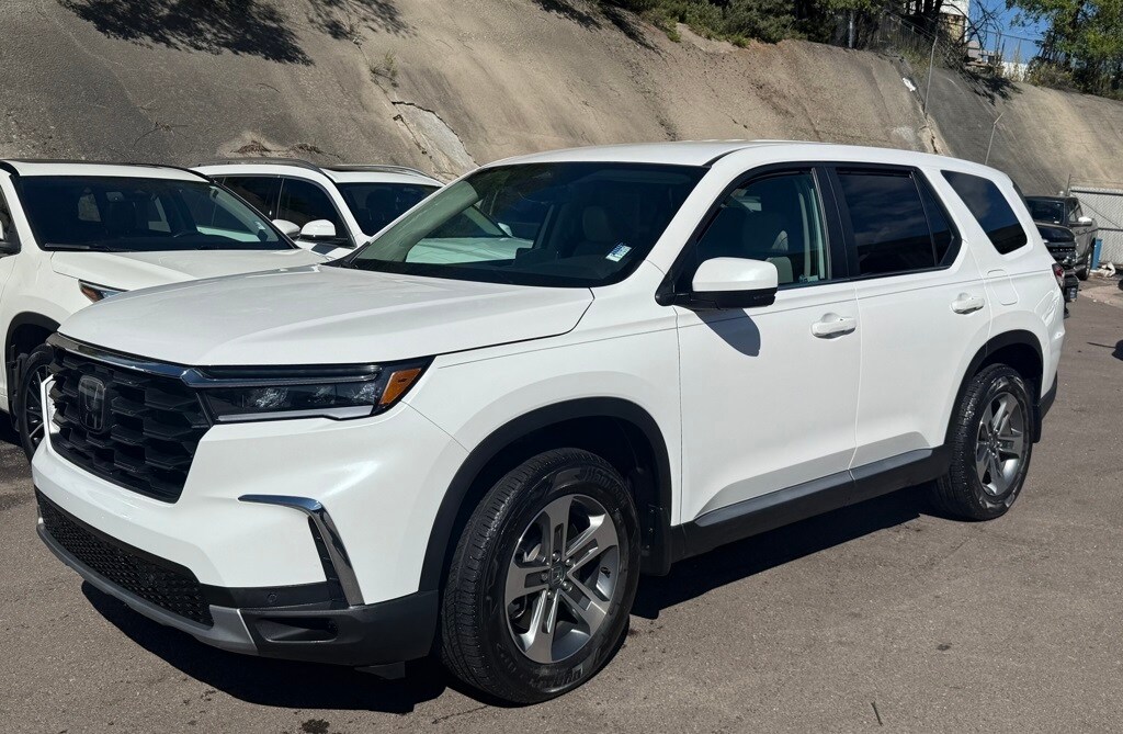 2025 Honda Pilot EX-L photo 3