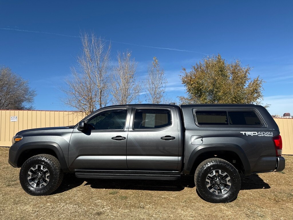 2016 Toyota Tacoma SR photo 4