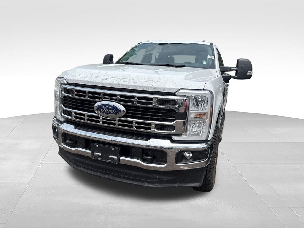 2025 Ford F-250 XLT 4x4 Crew Cab 6-3/4' Box's photo