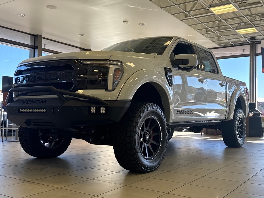 New 2025 Ford F-150 Lariat Truck