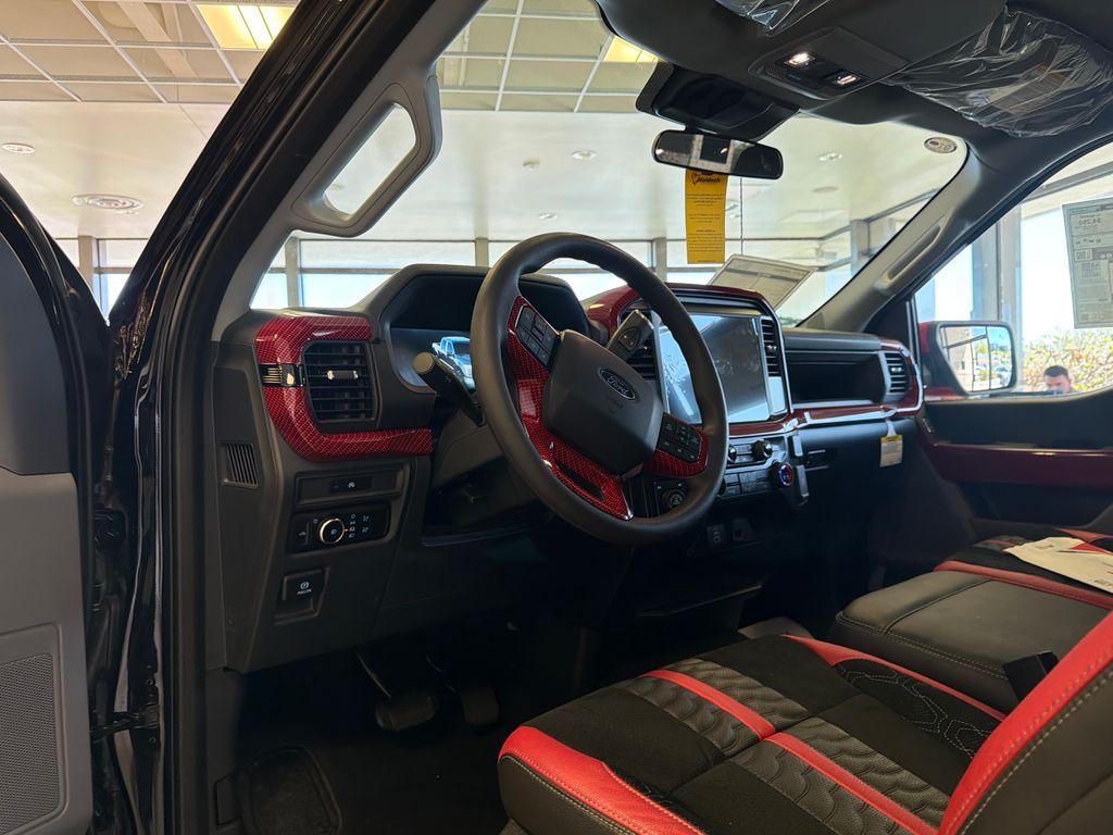 2025 Ford F-150 XL - Photo 13