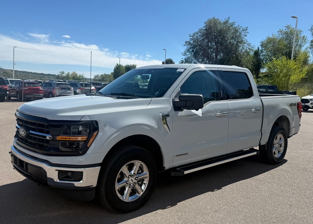 2024 Ford F-150 XLT photo 3
