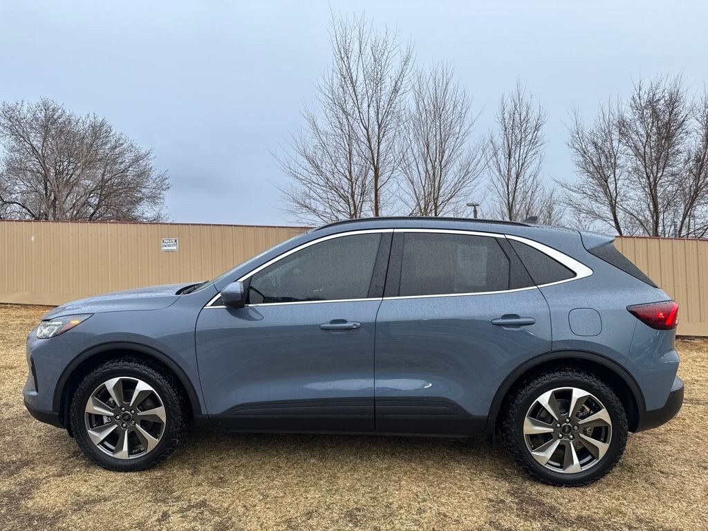 Used 2024 Ford Escape Platinum SUV