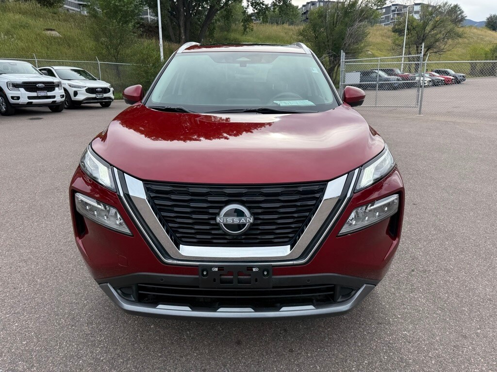 2023 Nissan Rogue SL photo 2