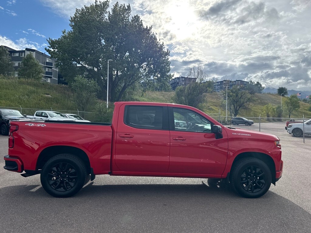 2021 Chevrolet Silverado 1500 RST photo 4