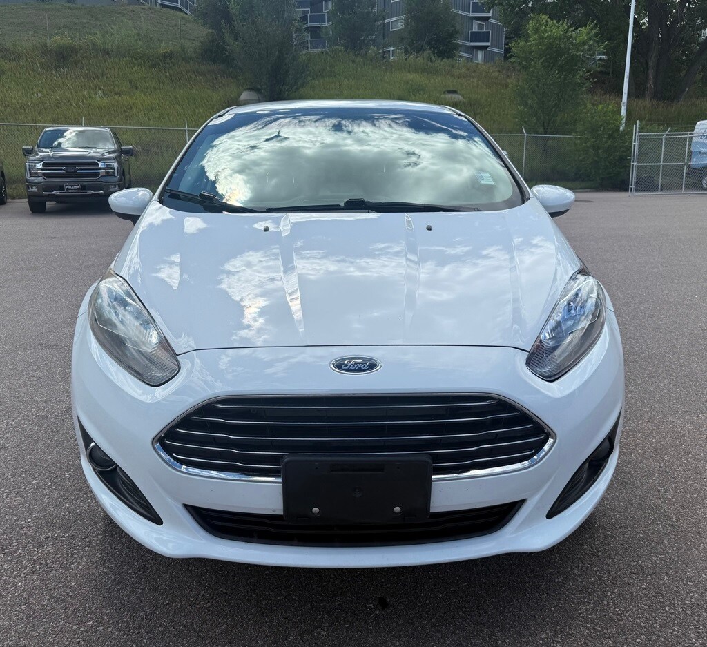 2019 Ford Fiesta SE photo 2