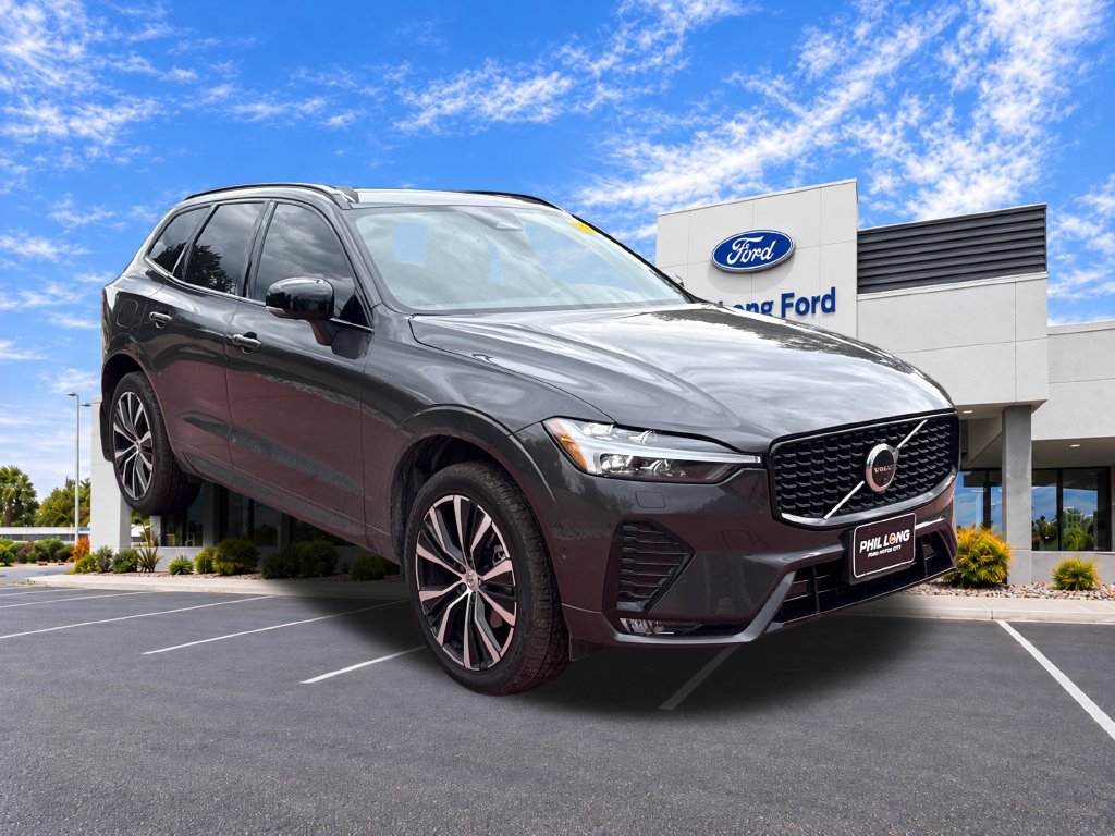 2025 Volvo XC60 Plus