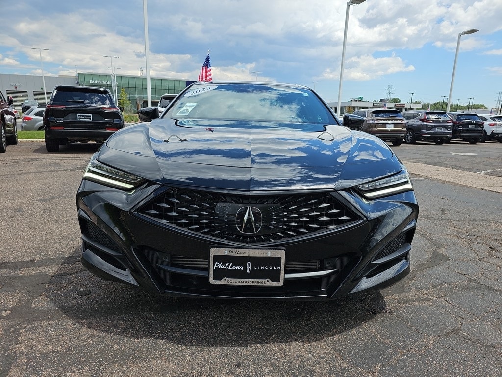 19UUB6F56PA003704