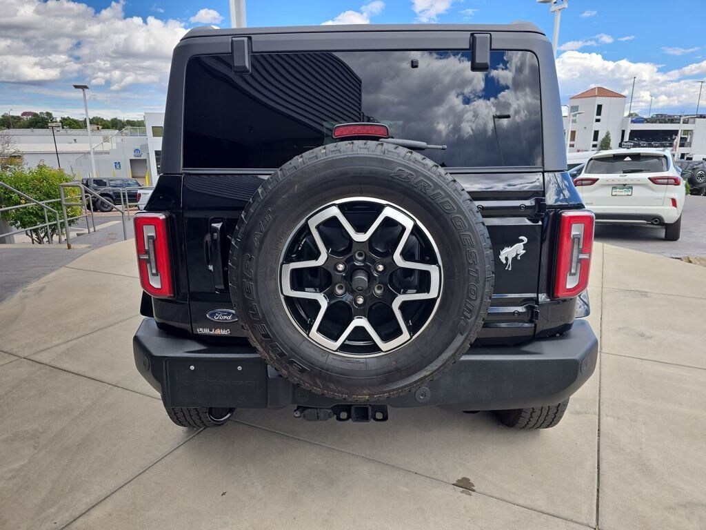 2022 Ford Bronco Outer Banks photo 3