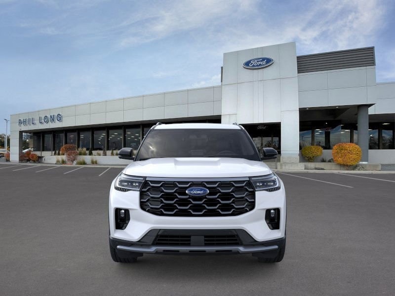 2026 Ford Explorer Platinum photo 4
