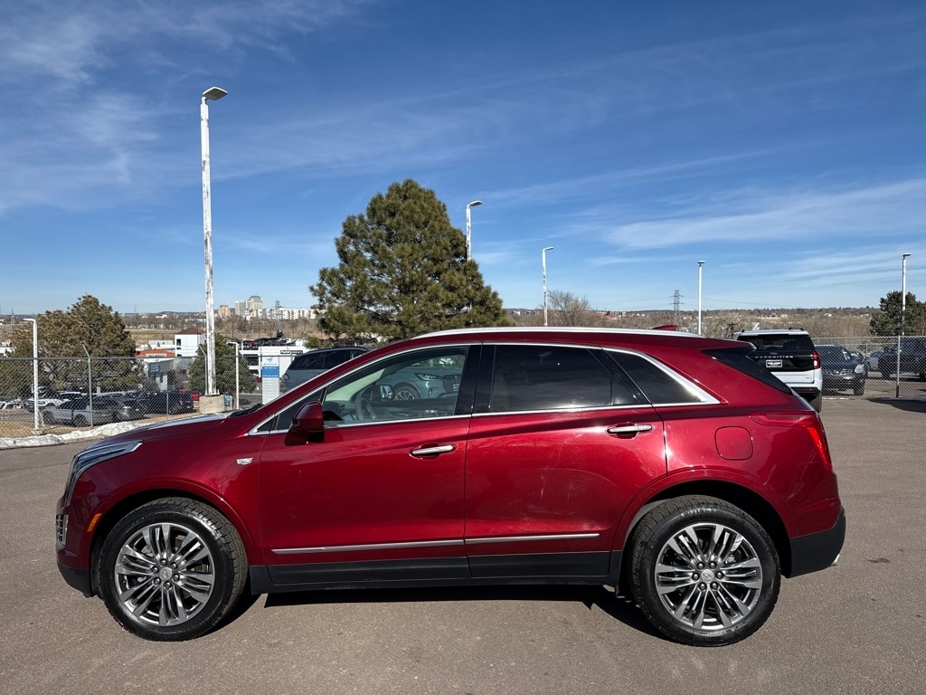 2017 Cadillac XT5 Premium Luxury photo 3