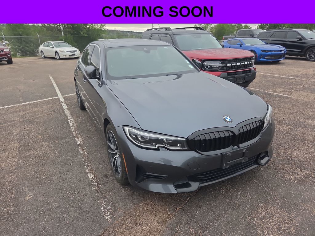 2019 BMW 3 Series 330i xDrive Sedan's photo