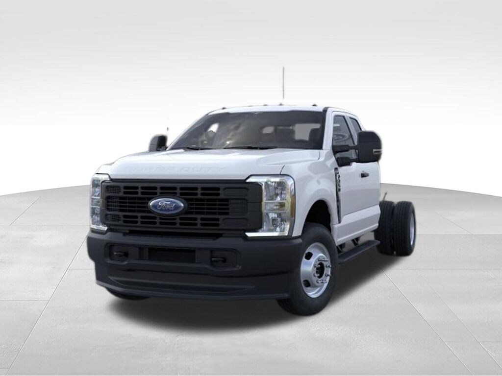 New 2025 Ford F-350 Chassis XL DRW Chassis