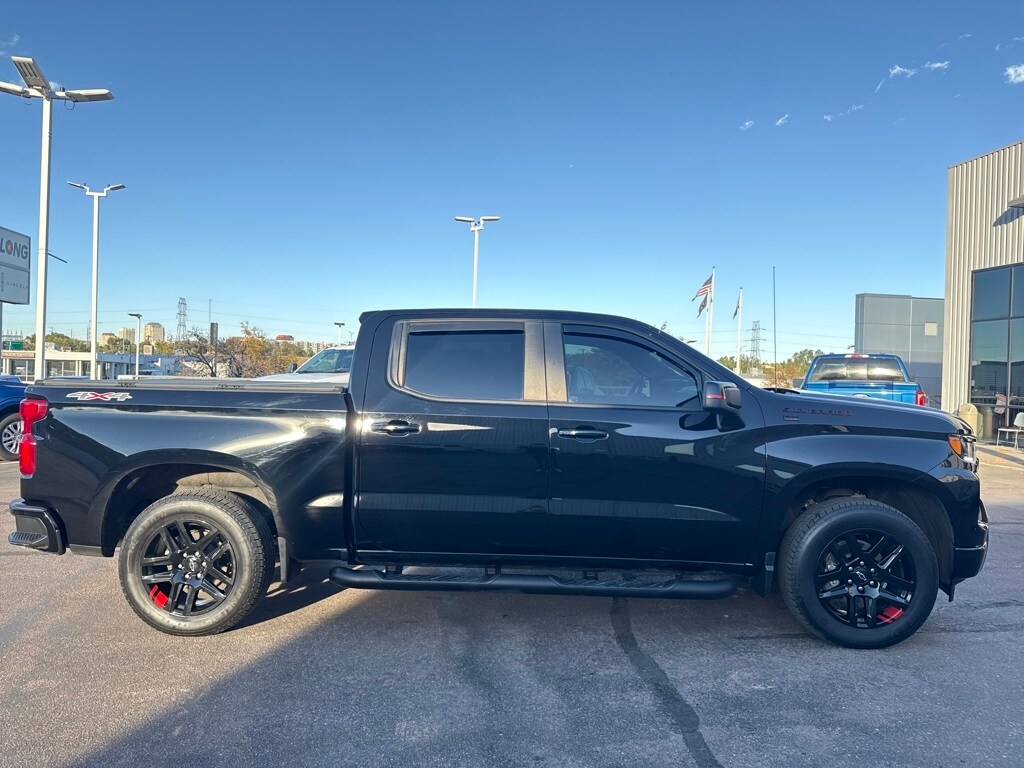 2023 Chevrolet Silverado 1500 RST photo 4