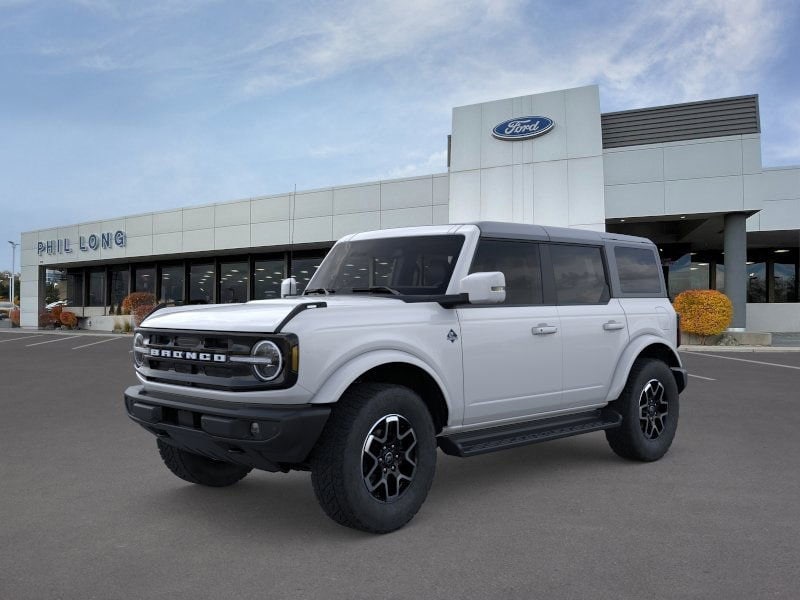 2025 Ford Bronco 4-Door Outer Banks's photo