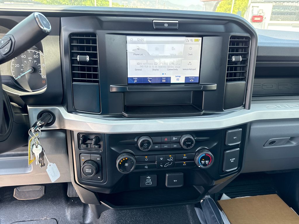 2026 Ford F-350 Super Duty Chassis Cab XL - Photo 16