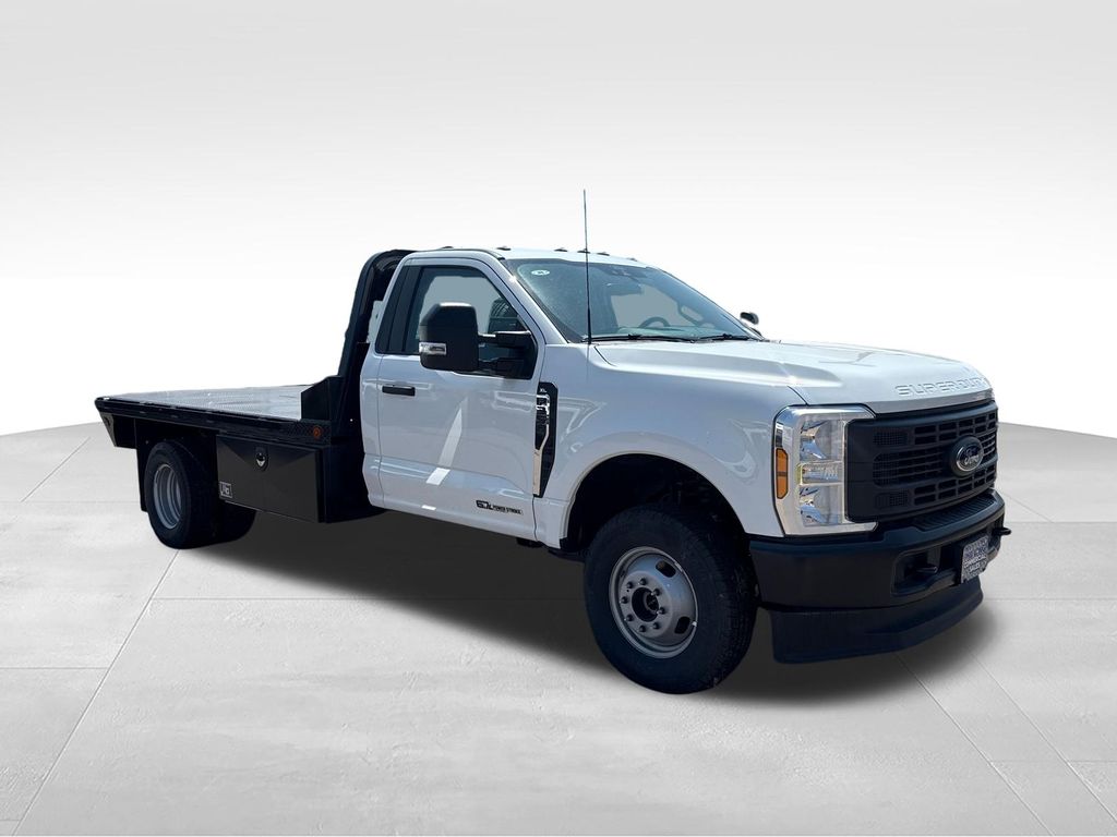 2026 Ford F-350 Super Duty Chassis Cab