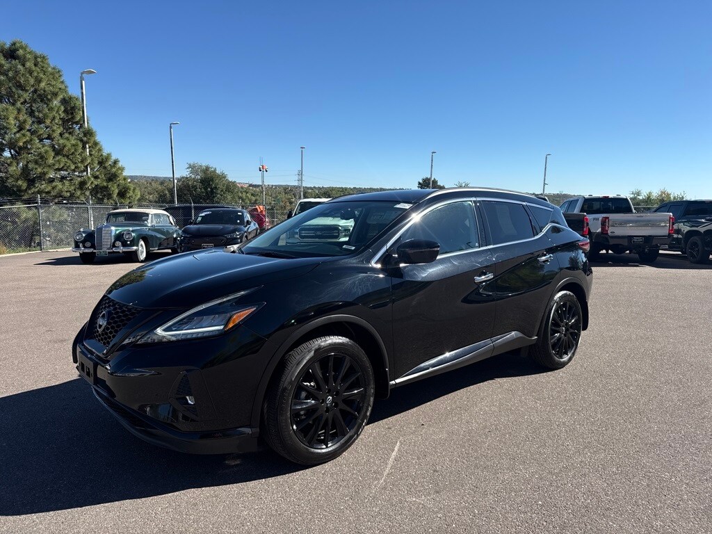 2023 Nissan Murano SV photo 2