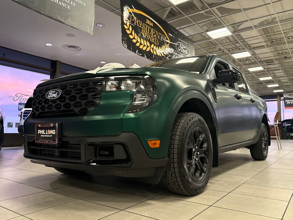 New 2025 Ford Maverick XLT Green Matte Wrap Truck