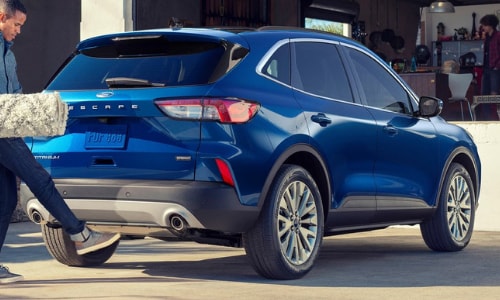 2020 Ford Escape blue rear exterior power liftgate loading groceries