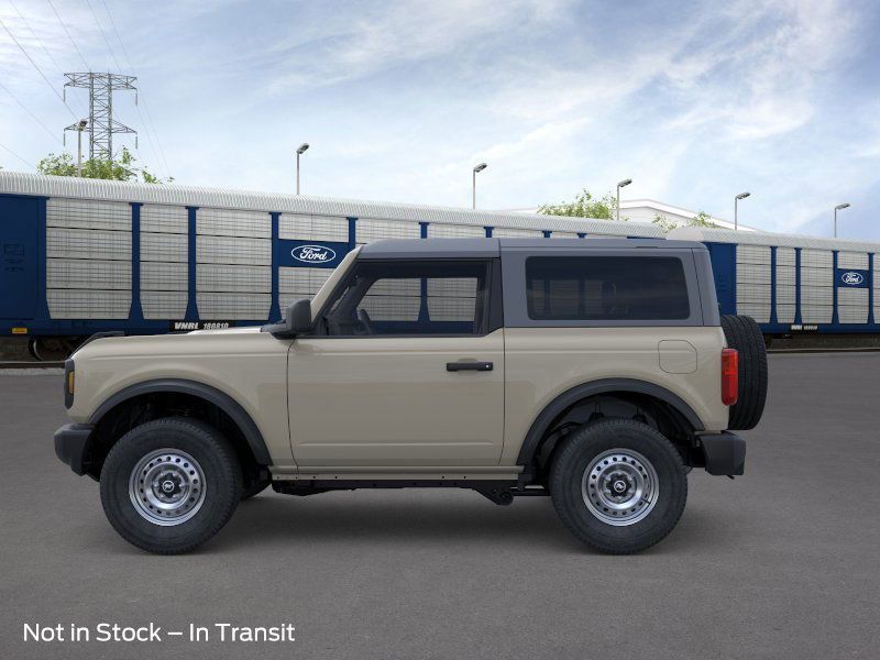 2026 Ford Bronco Base photo 4