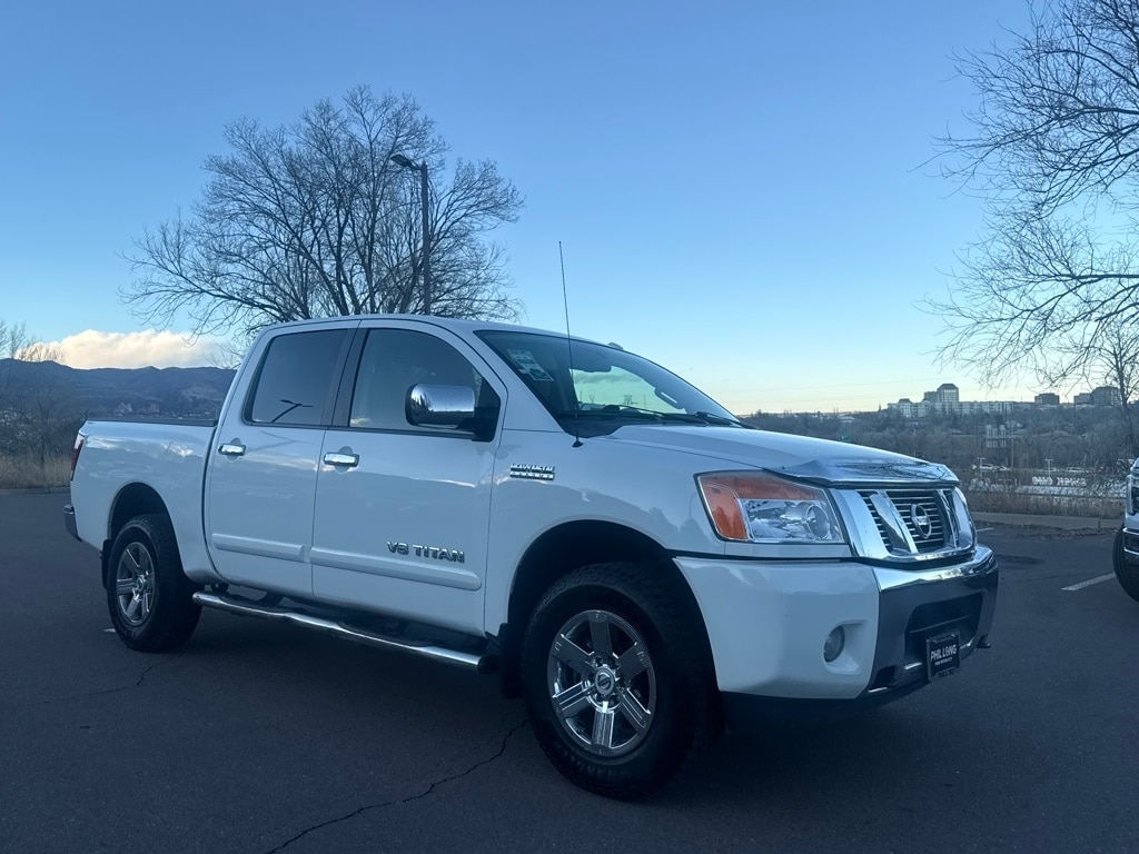 2014 Nissan Titan SV