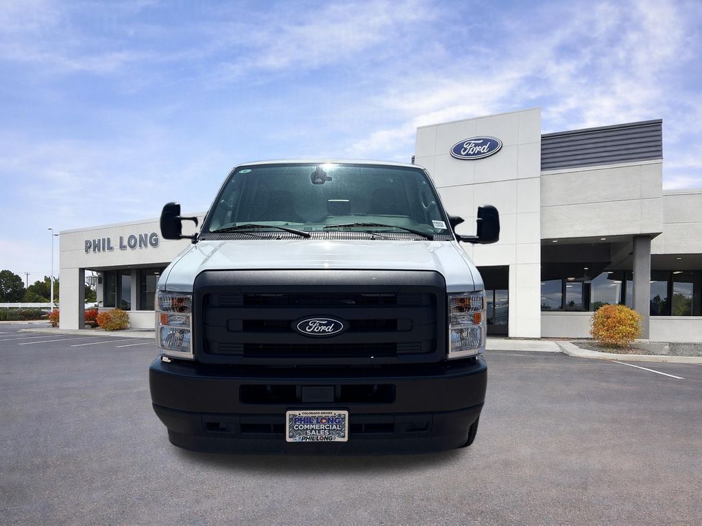 2026 Ford E-Series Cutaway Base - Photo 2