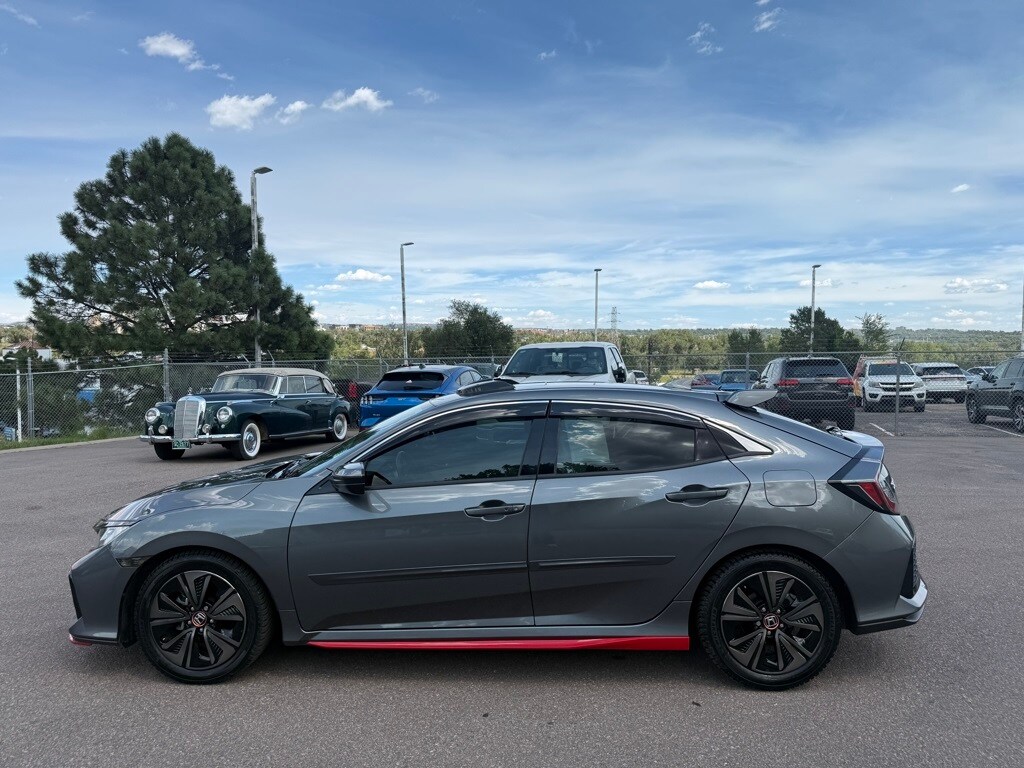 2018 Honda Civic EX-L Hatchback photo 3