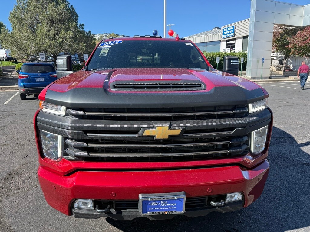 2022 Chevrolet Silverado 3500HD High Country photo 2