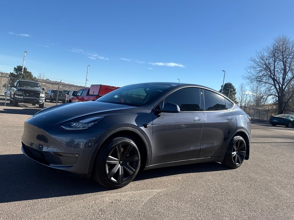 2022 Tesla Model Y Long Range photo 3