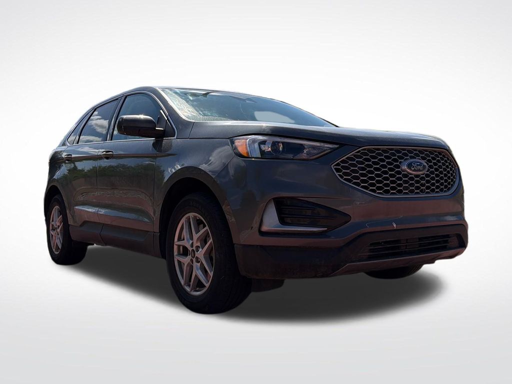 2024 Ford Edge SEL AWD's photo