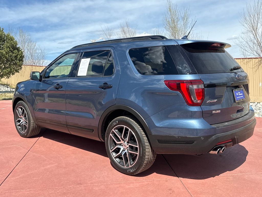 2019 Ford Explorer Sport photo 4