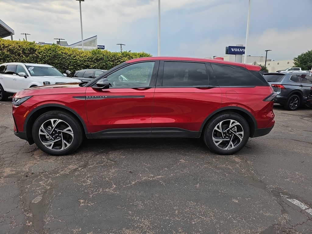 Used 2025 Lincoln Nautilus Premiere SUV