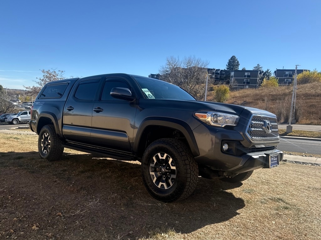 2016 Toyota Tacoma SR photo 2