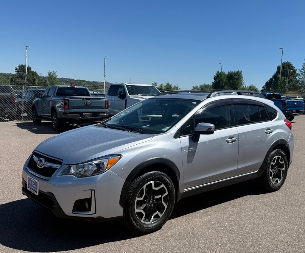 2017 Subaru Crosstrek 2.0i Limited photo 3