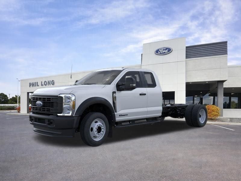 2026 Ford F-550 Super Duty Chassis Cab
