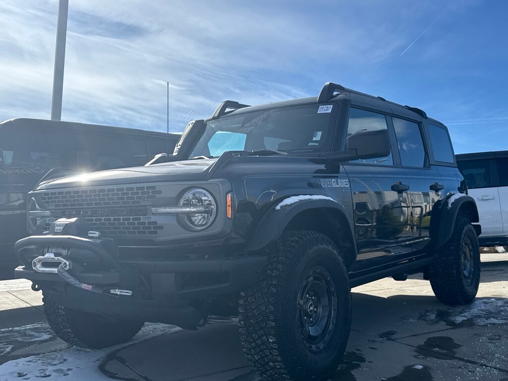 2024 Ford Bronco Everglades photo 3