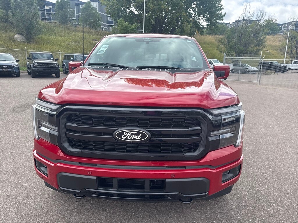 2025 Ford F-150 Lariat photo 3