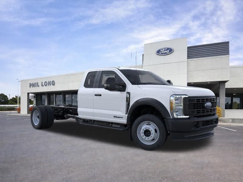 2026 Ford F-550 Super Duty Chassis Cab XL - Photo 7