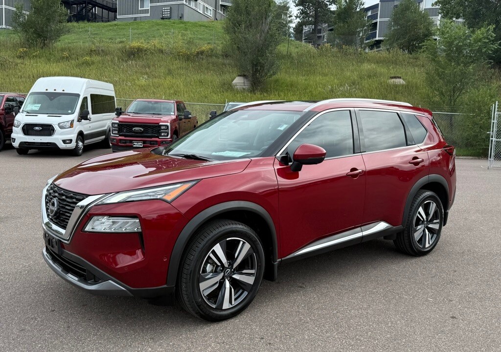 2023 Nissan Rogue SL photo 3