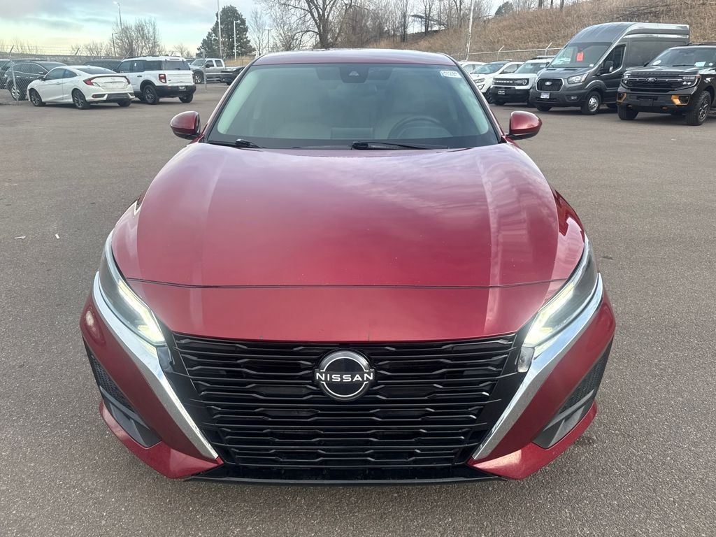 Used 2023 Nissan Altima 2.5 SV Sedan