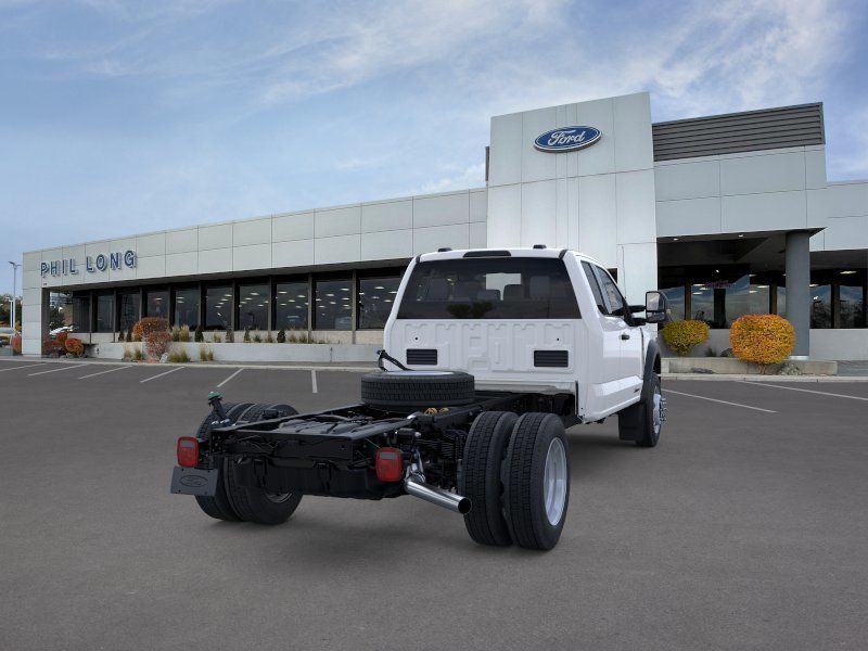 2025 Ford F-550 Super Duty Chassis Cab XL - Photo 8